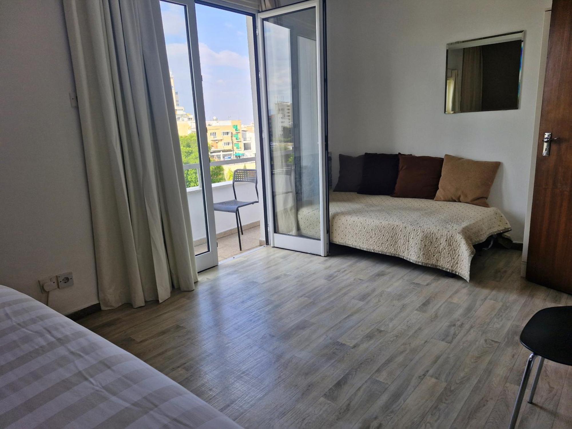 Downtown Living By 'Flats Nicosia' Apartamento Exterior foto