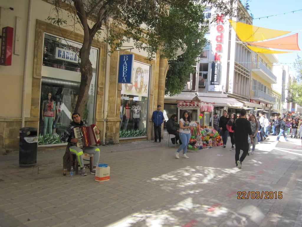 Downtown Living By 'Flats Nicosia' Apartamento Quarto foto