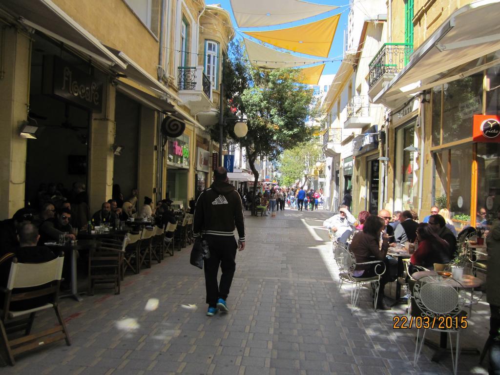 Downtown Living By 'Flats Nicosia' Apartamento Quarto foto